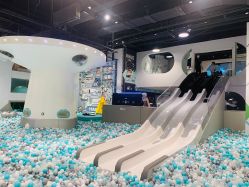 -MINI MARS KIDS CLUB亲子家庭中心(长宁天山店)