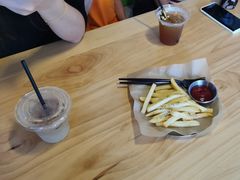 -J Create城市露营咖啡·简餐·宠物(上海动物园店)