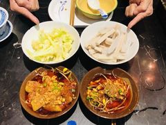-巴四老城区炭火蛙锅(张江店)