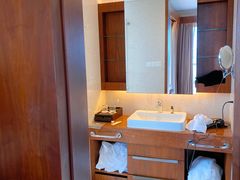 -三亚湾海居铂尔曼度假酒店