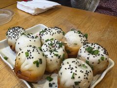 鲜肉虾肉双拼生煎-东泰祥生煎馆(重庆北路店)