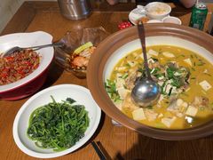 -湘力力小院·鱼汤泡饭(枫林路店)