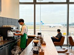 -星巴克(香港国际机场44号闸店)