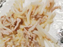 毛草根炒肉丝-善银私房菜馆(金舟花园小区店)