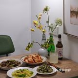 午饭也有很认真的在吃