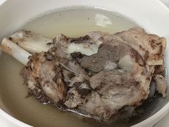 -周震馄饨