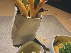 笔筒色拉-穹六人间 people 6(岳阳路店)