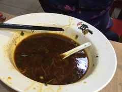 -贯一台湾牛肉面(八一七中路店)
