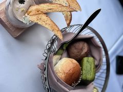 -Kathleen's Waitan 凯圣琳江景西餐厅(外滩店)