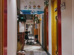 -香山湖家家宴(中山陵店)