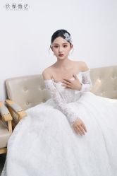 -欣薇婚纱(新源乐汇城店)