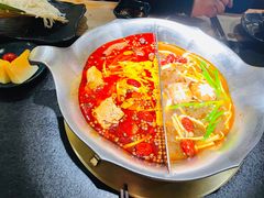 -湊湊火锅·茶憩(南京东路悦荟店)