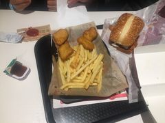 -三亚湾红树林度假酒店美食街