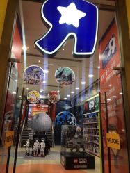 -玩具反斗城(正大广场店)