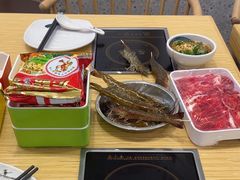 -杨老板·海鲜集市火锅·鲜切牛肉(中防万宝店)