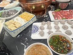 -楼外楼大刀肉传统火锅居(繁荣路店)