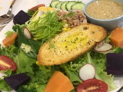 -丽莎沙拉轻食餐厅(国贸店)