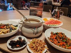 -艳阳天·非遗楚菜(武汉客厅店)