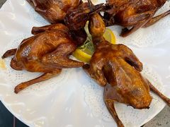 -郑猛记石岐鸽主题餐厅(长江店)
