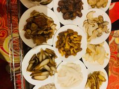 -天宜隆蘑菇宴火锅(石景山旗舰店)