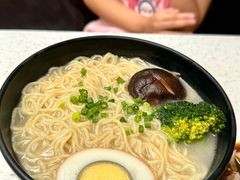 -肥仔文澳门猪骨煲(南京西路店)