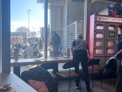 -必胜客(磁器口店)