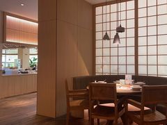 -蜜桃餐厅·伴山(湖滨商业街店)