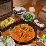 𓌉🥘𓇋到清迈了 跟东莞似的…