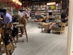 -漓江书院(三祺广场店)