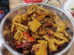 干锅姜辣凤爪-江城燕子大排档(江汉路步行街店)