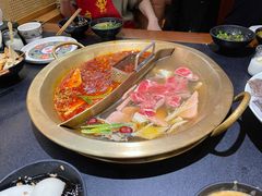 -沸炉重庆老火锅(军事博物馆店)