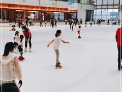 -冰纷万象滑冰场(深圳万象城店)