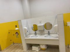 -优嘉托育·早教(宁波宏泰广场店)