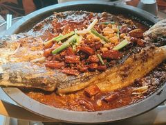 -鸣记脆皮烤鱼·海鲜烤鱼(三八广场店)