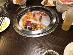 -海吃海喝海鲜烤肉餐厅