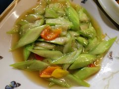 炒丝瓜-老幺泉水鸡