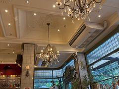 -玛格萝妮比萨屋(四平店)