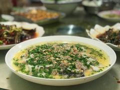 -洪霞餐馆