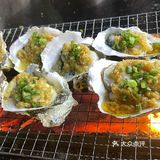 这里不仅能晚上开烤，中午也能为你开炉。店里的招牌菜品