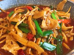 干锅野脆笋-侬佳蒸菜馆(听潮店)