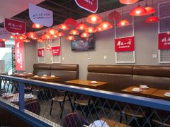 卡座-周鱼小馆石锅酸菜鱼(活力汇店)