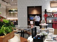 大堂-必胜客(百联又一城店)