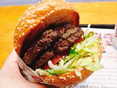 -The Habit Burger Grill 哈比特汉堡(复兴soho店)