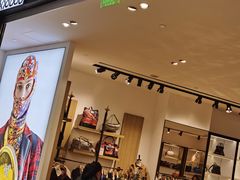 -Vivienne Westwood(上海来福士广场店)