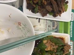 -老乡鸡(亳州路天庆大厦店)