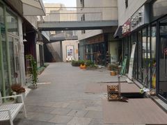 -泉乐坊步行街(烟酒特产平价超市店)