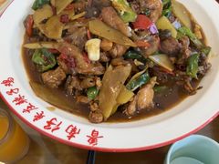 -鲁南仔·滕州炒鸡(经三路店)