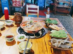 -阿婆情腊排骨火锅(金虹路店)