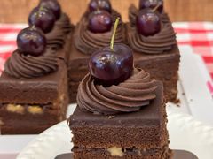 -红宝石·鲜奶小方·海派西点房(南丹店)