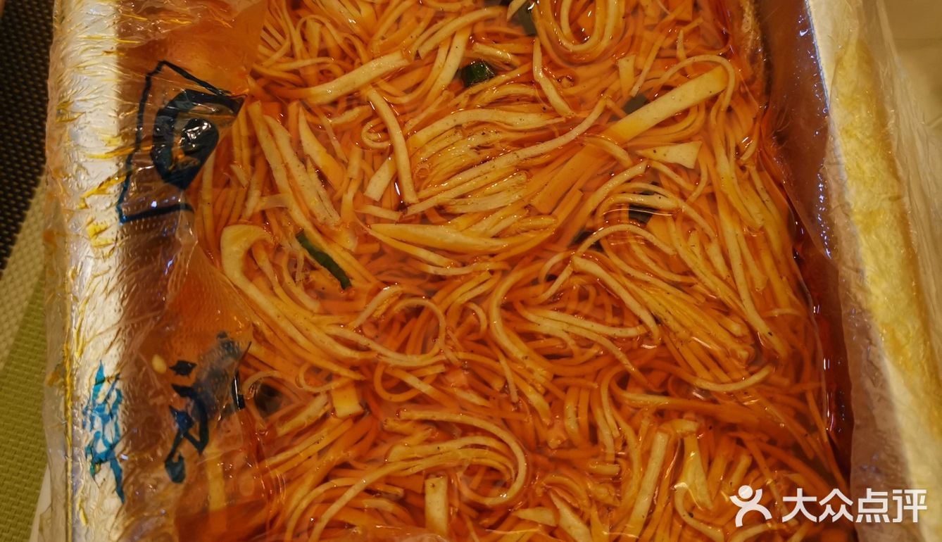 「心管炒腊八蒜」腊八蒜炒心管简直是大爱啊,每次必点